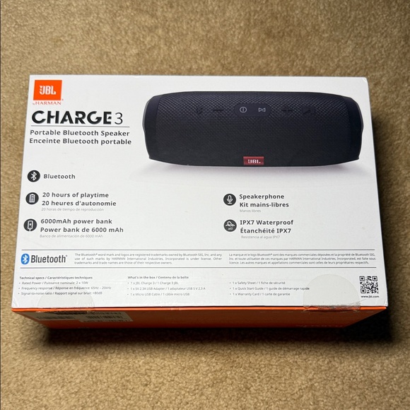JBL Black Wireless Speaker Charge 3 - Picture 8 of 12